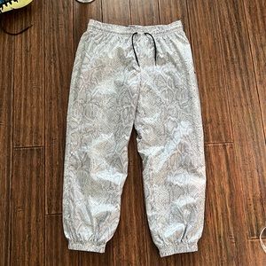 Women’s Nike pants